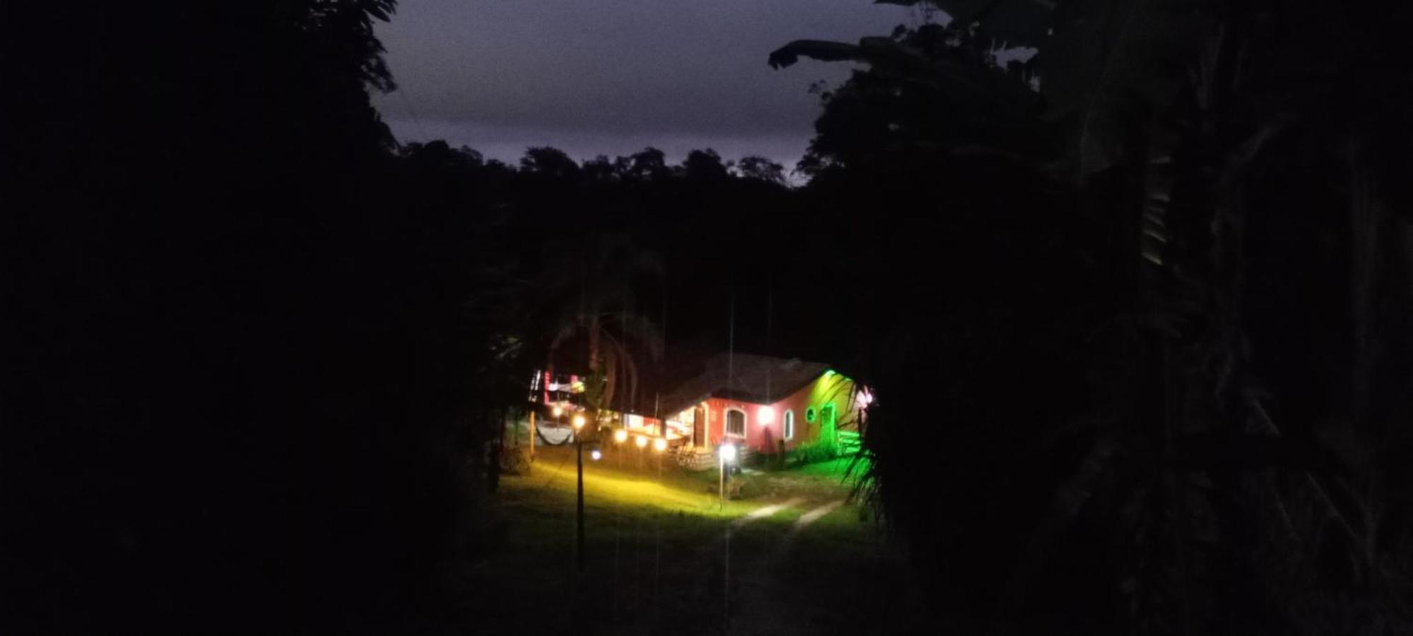 O Brejo Encantado Hospedagem E Hostel Embu Eksteriør bilde